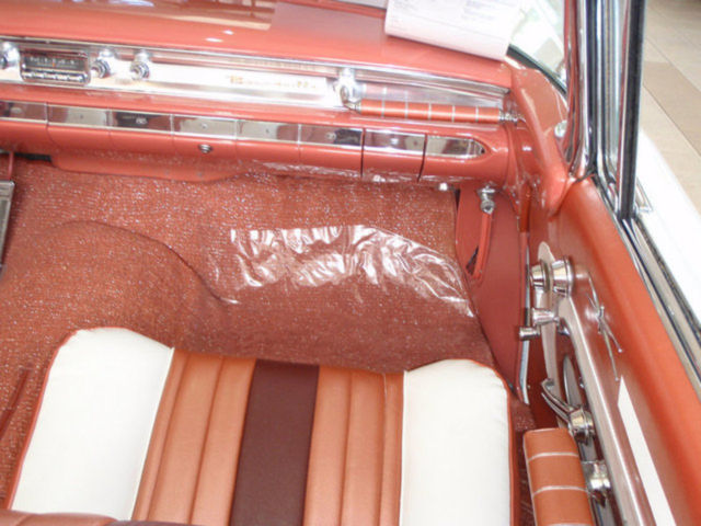 1959 Pontiac Bonneville CONVERTIBLE - photo 6