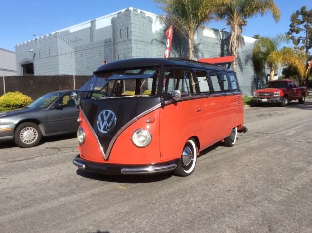 1960 23 window deluxe sealingwax red -chest brown (NO RESERVE) 1960 Volkswagen Bus/Vanagon Deluxe
