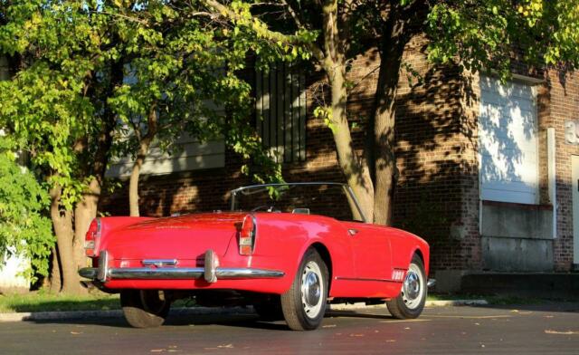 1960 Alfa Romeo 2000 Touring Spider -- - photo 4