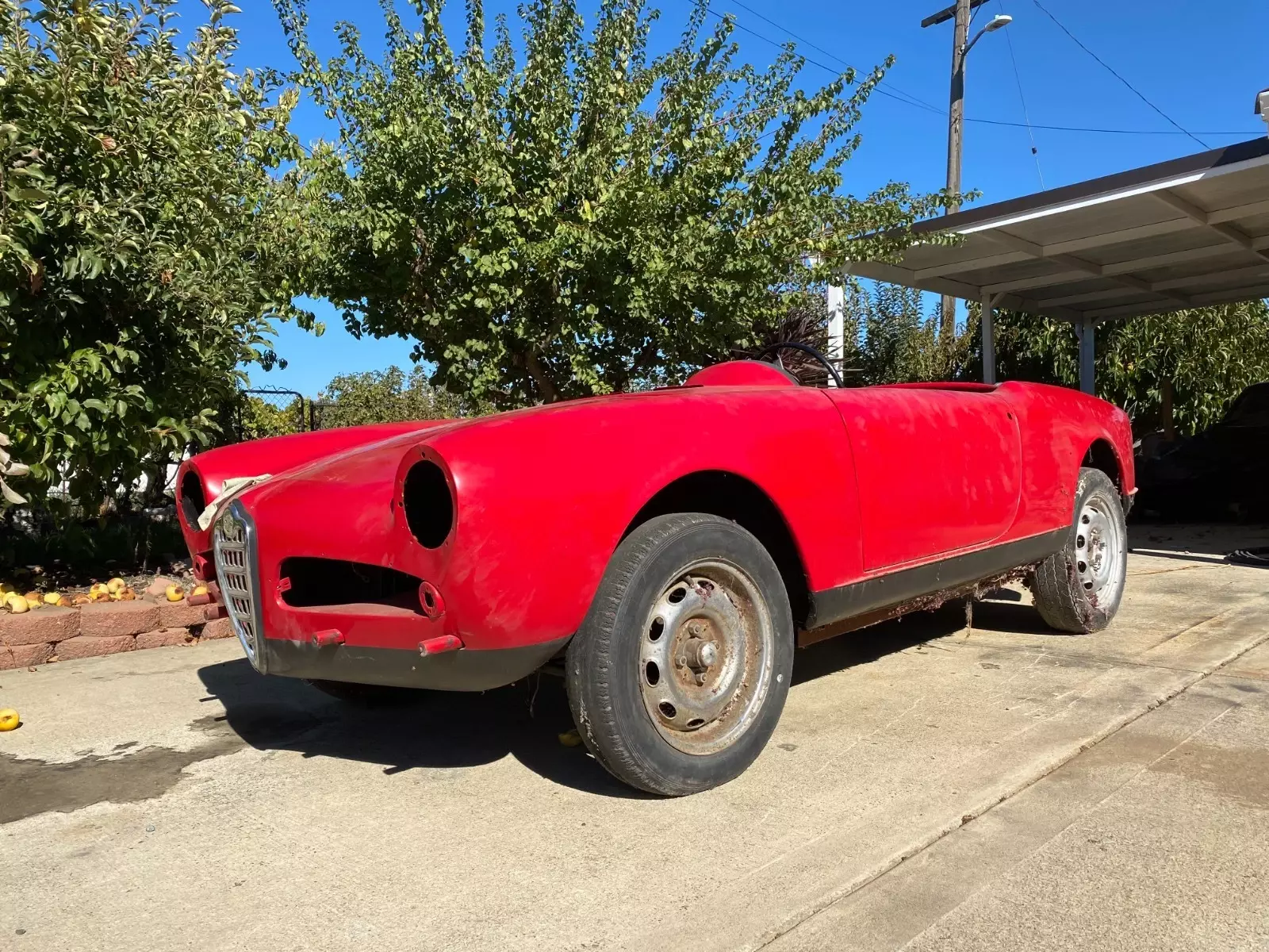 1960 Alfa Romeo Giulietta Spider 101 Project Car Chassis and Engine 1960 Alfa Romeo Giulietta Spider