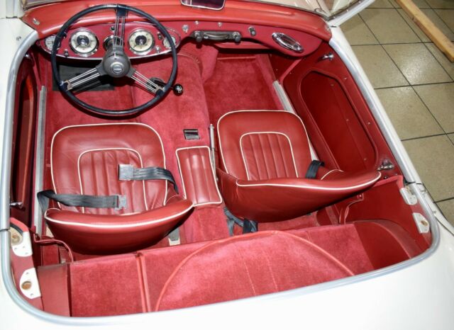 1960 Austin Healey 3000 roadster - photo 8