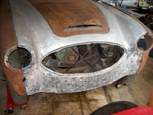 1960 AUSTIN HEALEY 3000 BN7 TWO SEATER. NEEDS RESTORED 1960 Austin Healey 3000 BN7