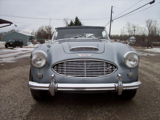 1960 AUSTIN HEALEY 3000 BT7. TOTALLY RESTORED 1960 Austin Healey 3000 2 DOOR