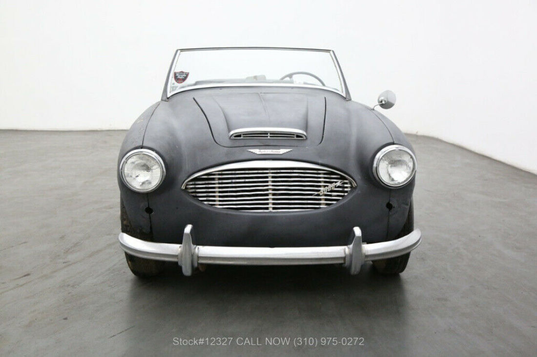 1960 Austin Healey 3000 Convertible Sports Car - photo 2