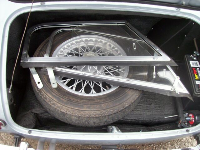 1960 Austin Healey 3000 2 DOOR - photo 9