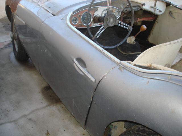 1960 Austin Healey 3000 WHITE - photo 4