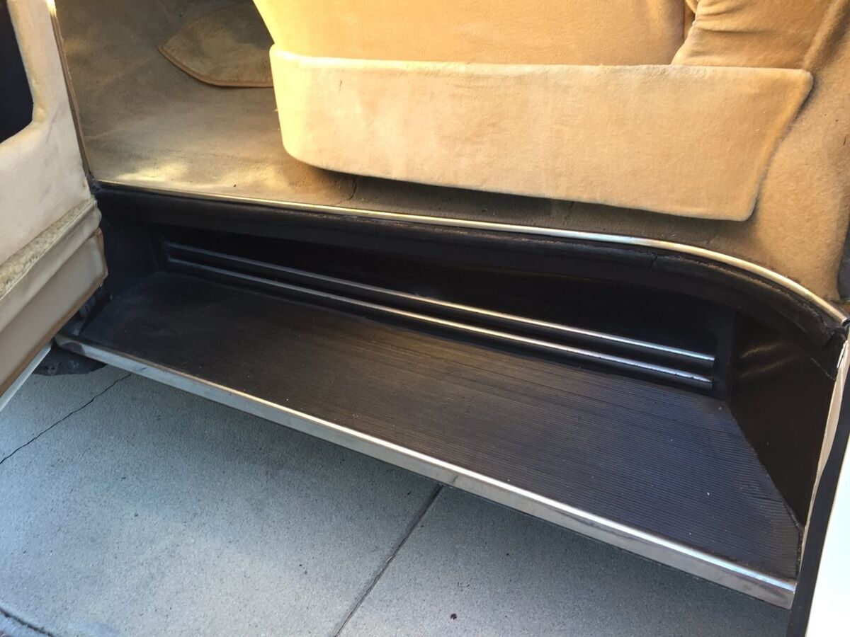 1960 Austin Princess Limo, Right-Hand Drive, Rare All-Aluminum Body, A/T - photo 11