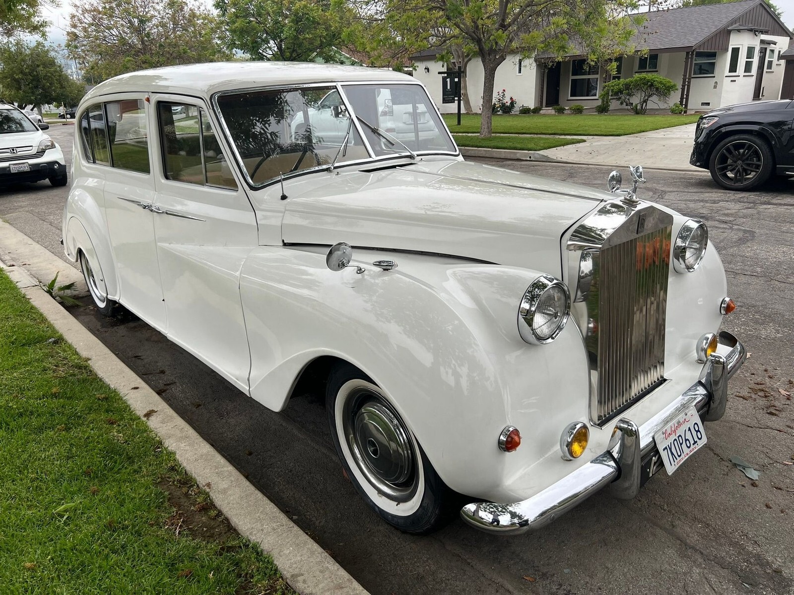 1960 Austin Princess Limo, Right-Hand Drive, Rare All-Aluminum Body, A/T - photo 4