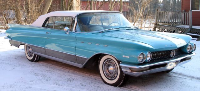 1960 Buick Electra 225 with bucket seat option