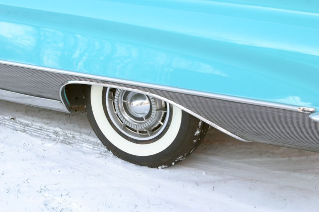 1960 Buick Electra 225 with bucket seat option - photo 13