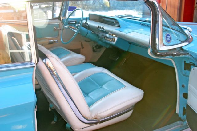 1960 Buick Electra 225 with bucket seat option - photo 2