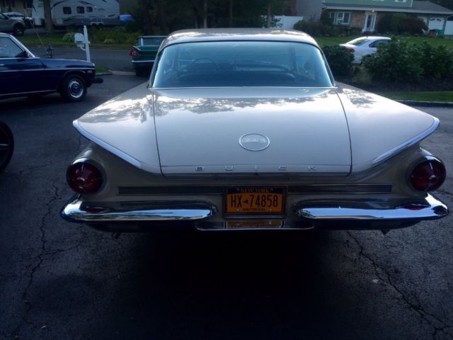 1960 Buick Electra 225 - photo 12