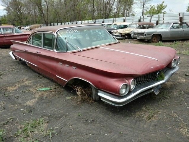 1960 Buick LeSabre Sedan - photo 2