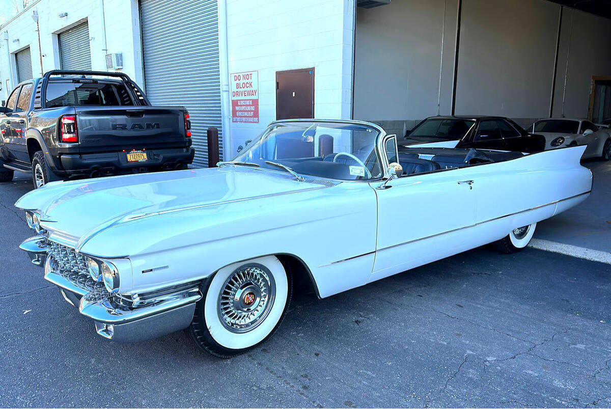 1960 Cadillac 62 62 Series Convertible - photo 13