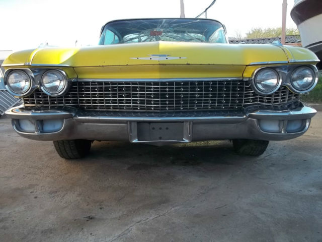 1960 Cadillac DeVille COUPE DEVILLE BUBBLE TOP GARAGE FIND LOW RESERVE - photo 3
