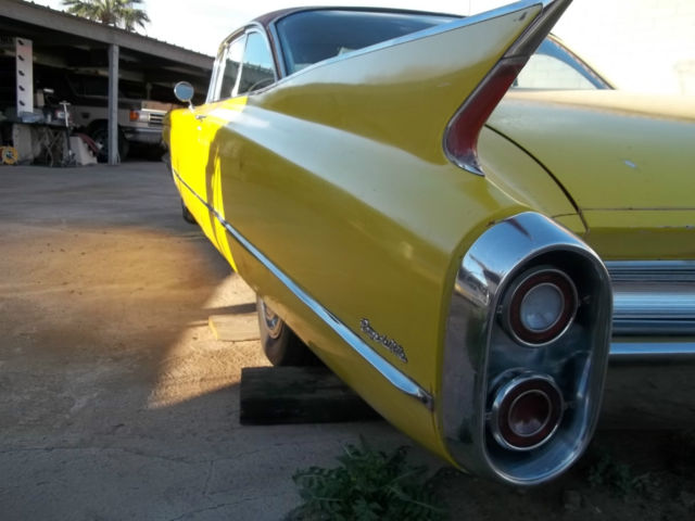 1960 Cadillac DeVille COUPE DEVILLE BUBBLE TOP GARAGE FIND LOW RESERVE - photo 5