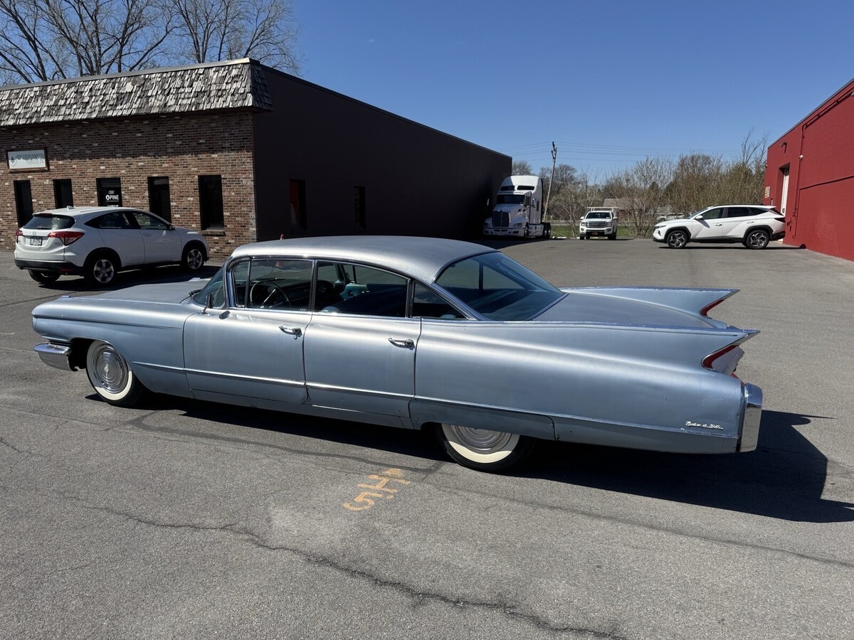 1960 Cadillac DeVille Deville - photo 2