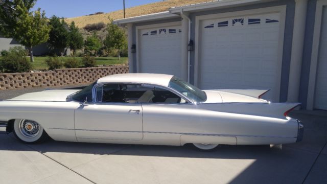 1960 Cadillac DeVille coupe