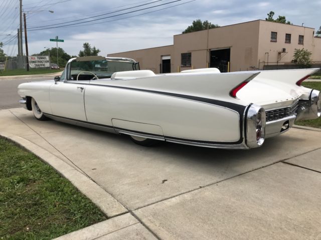 1960 Cadillac Eldorado Base Convertible 2-Door - photo 11