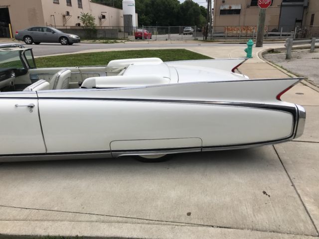 1960 Cadillac Eldorado Base Convertible 2-Door - photo 12