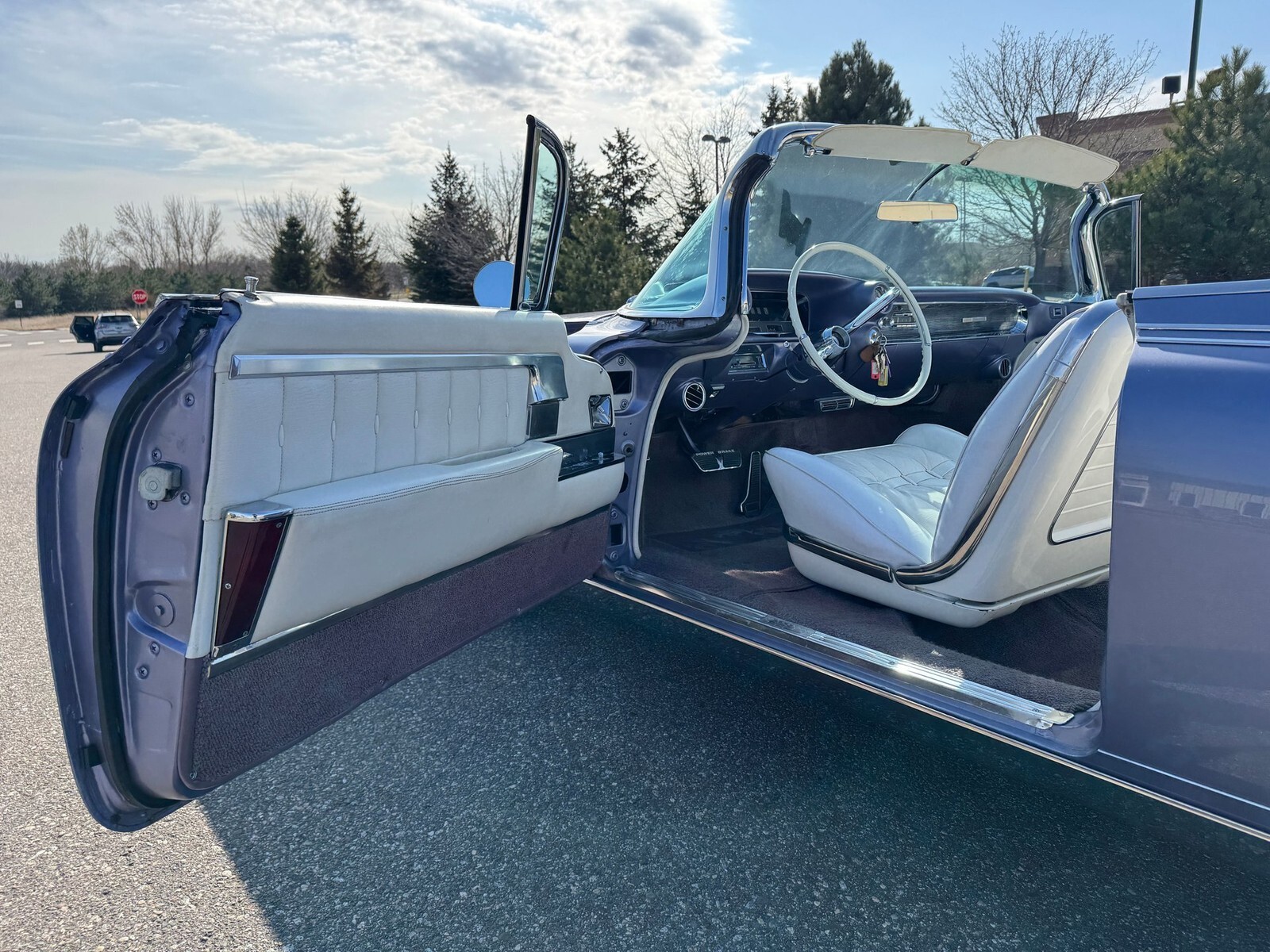 1960 Cadillac Eldorado Biarritz Convertible - photo 10