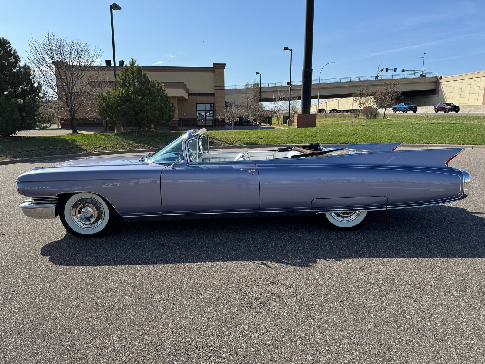 1960 Cadillac Eldorado Biarritz Convertible - photo 7