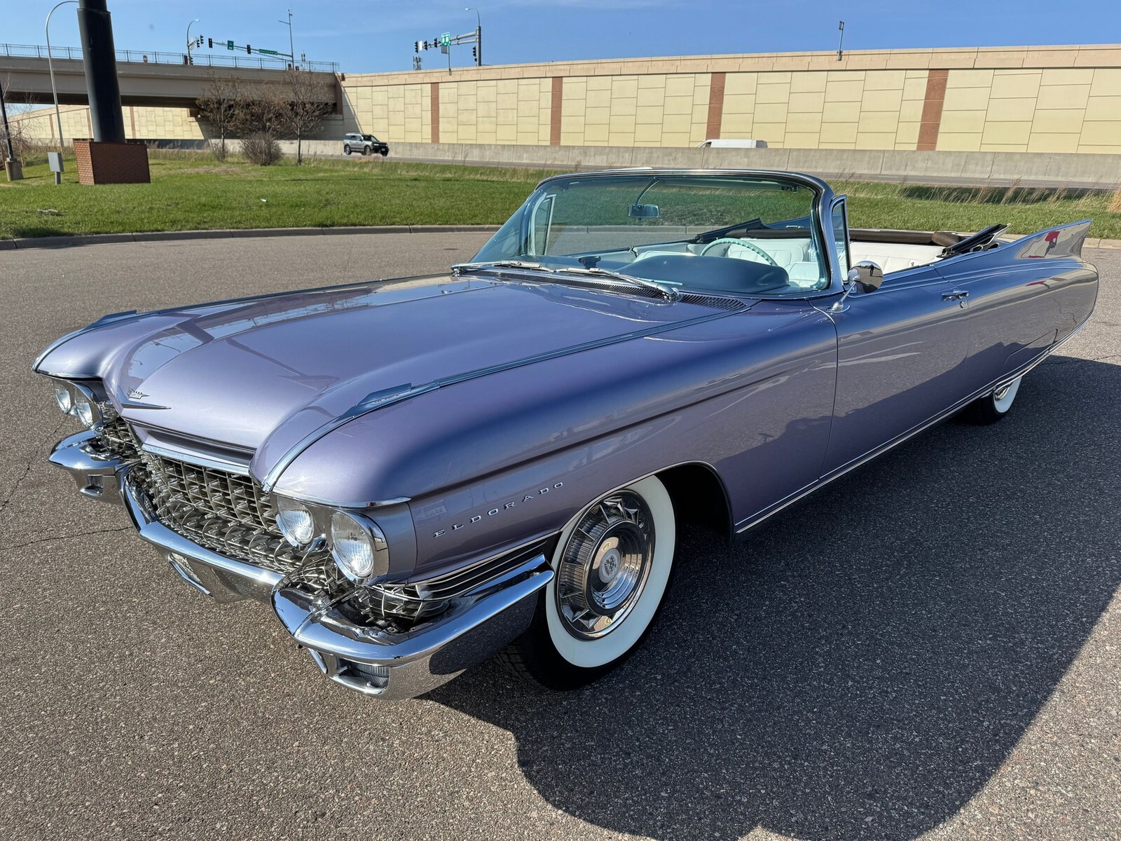 1960 Cadillac Eldorado Biarritz Convertible - photo 8