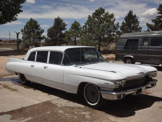 1960 CADILLAC FLEETWOOD 75 FORMAL LIMOUSINE - FINS - RARE 86k mi 1960 Cadillac Fleetwood Formal Sedan Limousine