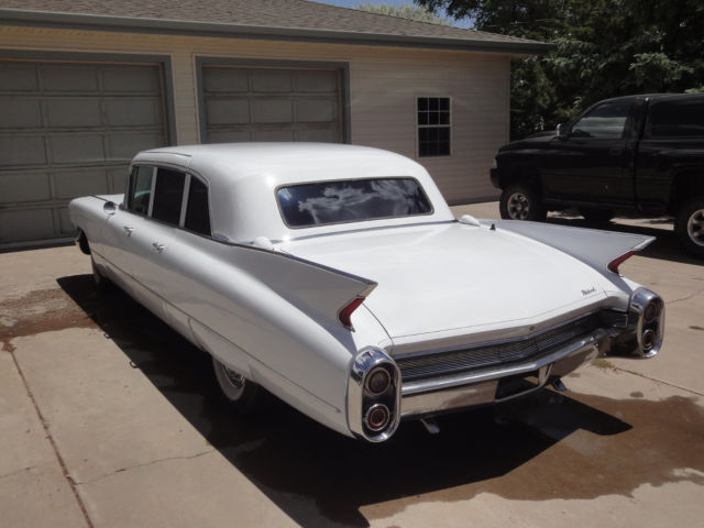 1960 Cadillac Fleetwood Formal Sedan Limousine - photo 3