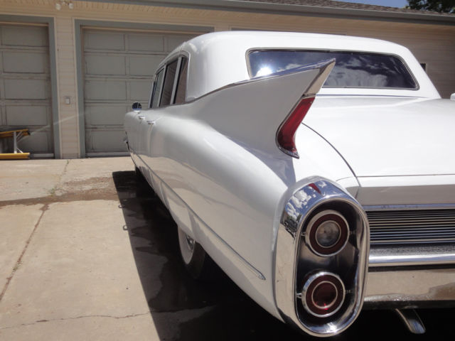 1960 Cadillac Fleetwood Formal Sedan Limousine - photo 9