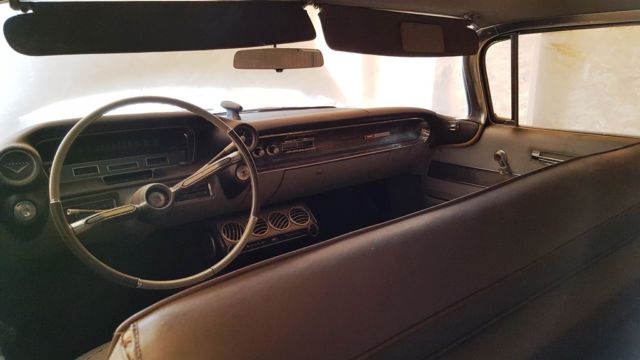 1960 Cadillac DeVille 4 door sedan - photo 4