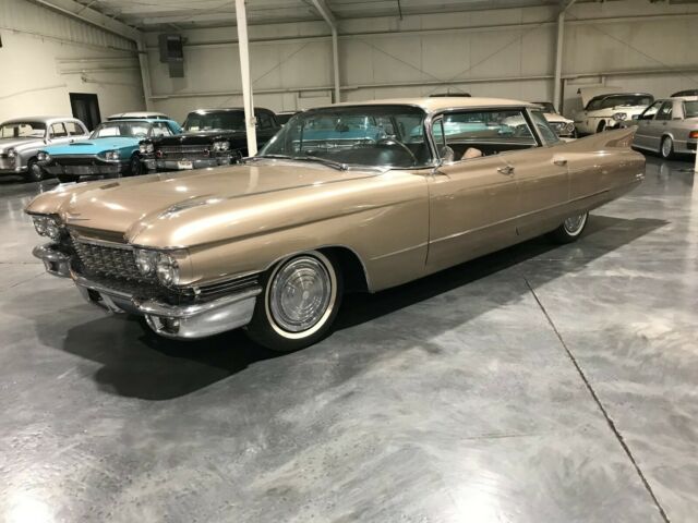 1960 CADILLAC SEDAN DEVILLE FLAT TOP VERY DESIRABLE COLOR COMBO!! 1960 Cadillac DeVille