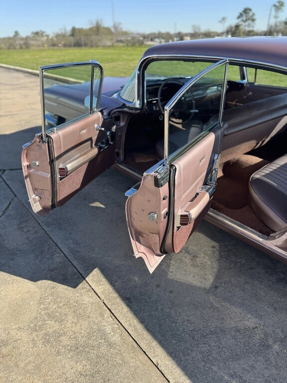 1960 Cadillac Series 62 Original Condition w/ 31,000 Miles - photo 8