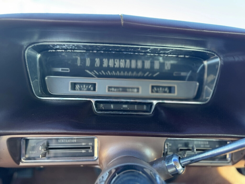 1960 Cadillac Series 62 Original Condition w/ 31,000 Miles - photo 9