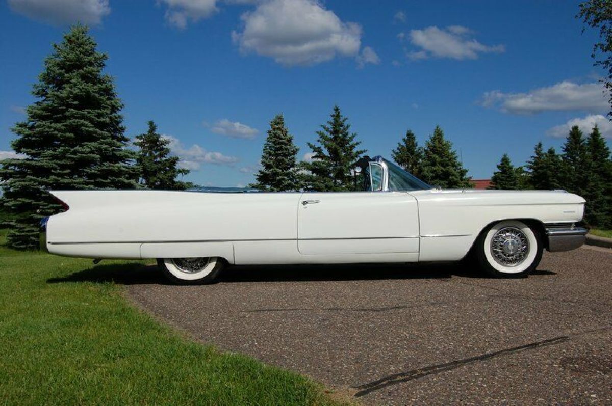 1960 Cadillac Series 62 Convertible - photo 4