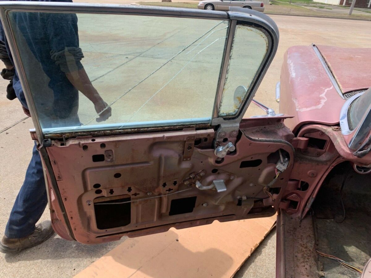 1960 Cadillac Series 62 4 Door Hardtop - photo 6