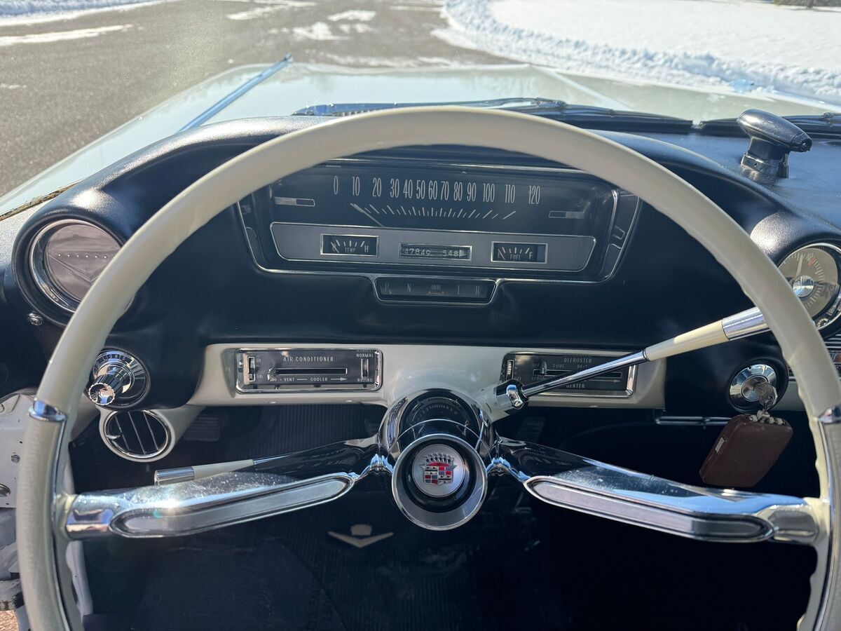 1960 Cadillac Series 62 Sedan Deville - photo 11