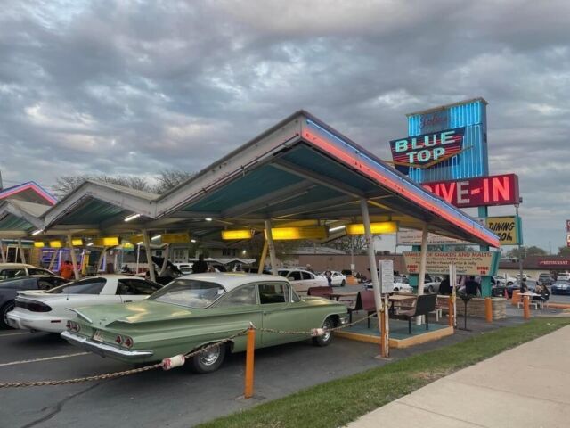 1960 Chevrolet Biscayne Coupe Green RWD Manual base 1960 Chevrolet Biscayne base