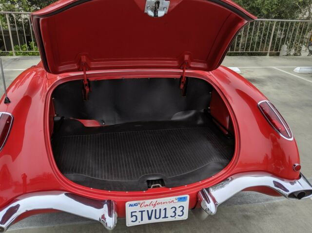 1960 Chevrolet Corvette - photo 5