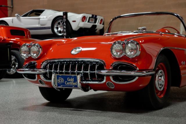 1960 Chevrolet Corvette 283/290hp Fuelie - photo 12