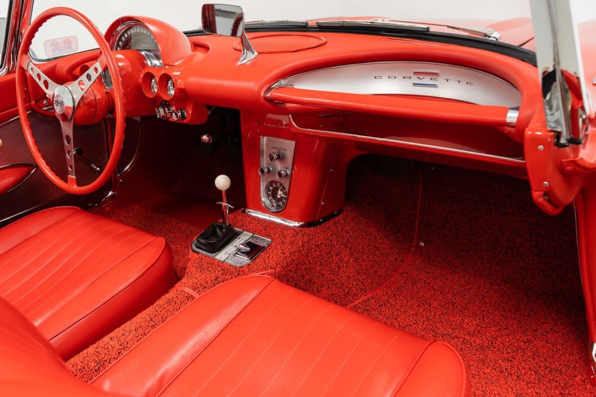 1960 Chevrolet Corvette - photo 13
