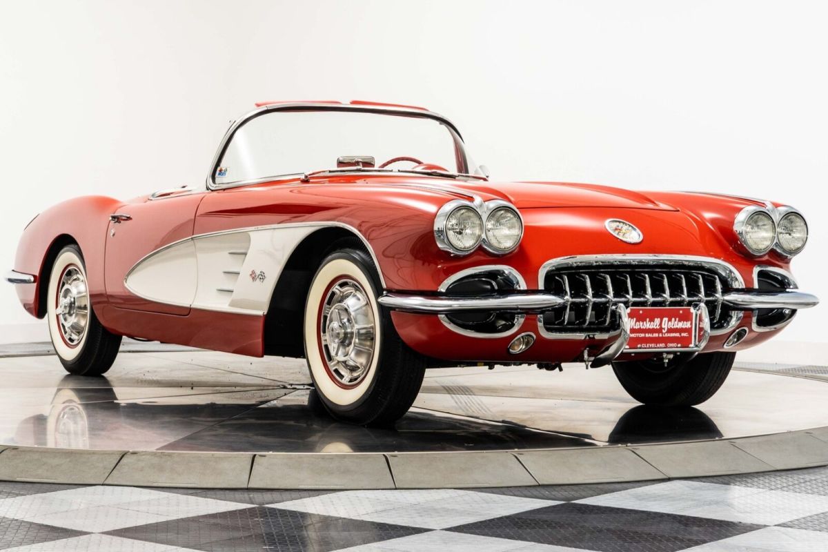 1960 Chevrolet Corvette - photo 2