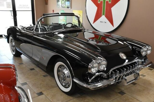 1960 Chevrolet Corvette 2x4bbl - photo 2