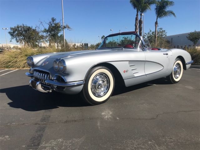 1960 Chevrolet Corvette -- - photo 2
