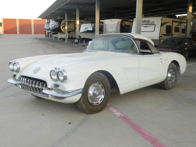 1960 Chevrolet Corvette Base Convertible 2-Door 4.6L 1960 Chevrolet Corvette Corvette convertible, Numbers matching, 4 Speed