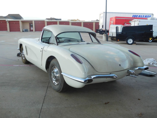 1960 Chevrolet Corvette Corvette convertible, Numbers matching, 4 Speed - photo 5