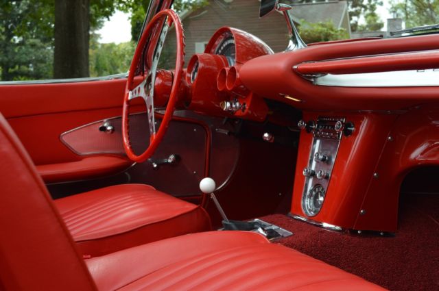 1960 Chevrolet Corvette - photo 11