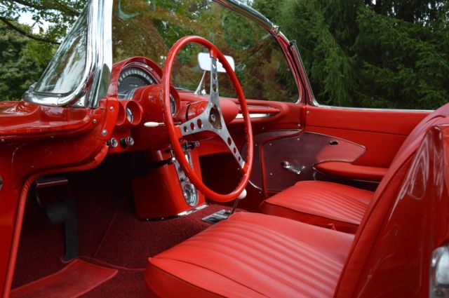 1960 Chevrolet Corvette - photo 12