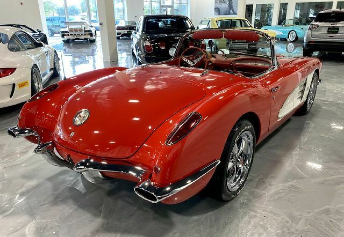 1960 Chevrolet Corvette Convertible - photo 3