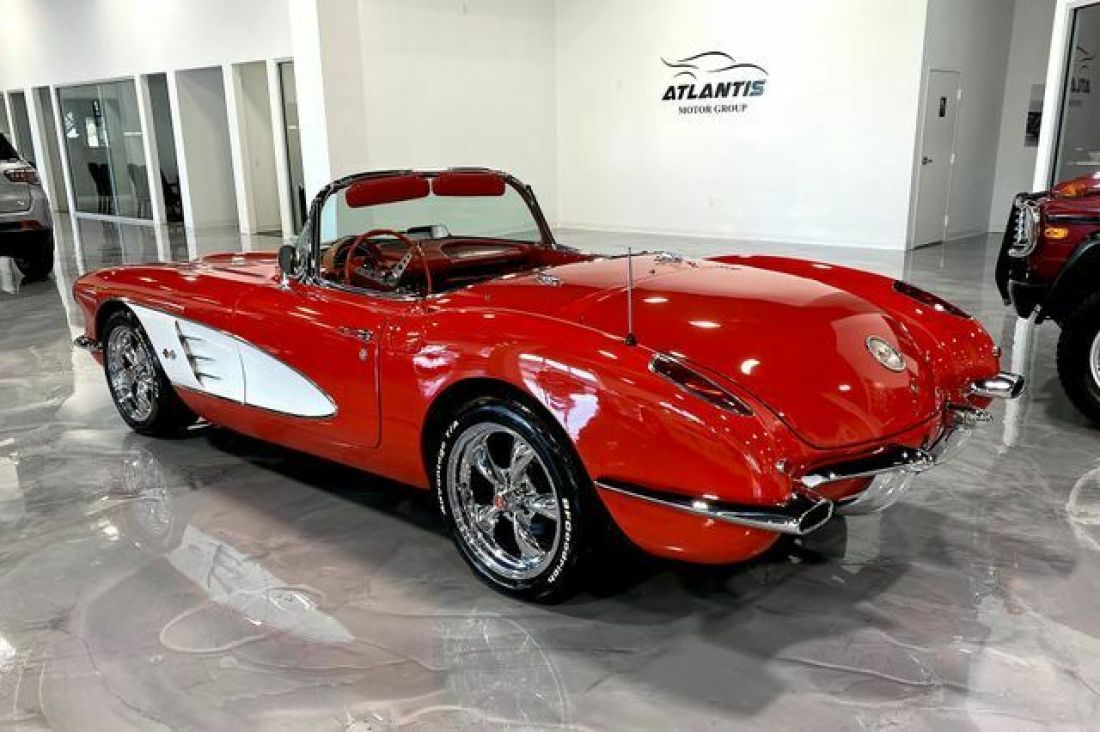1960 Chevrolet Corvette Convertible - photo 4
